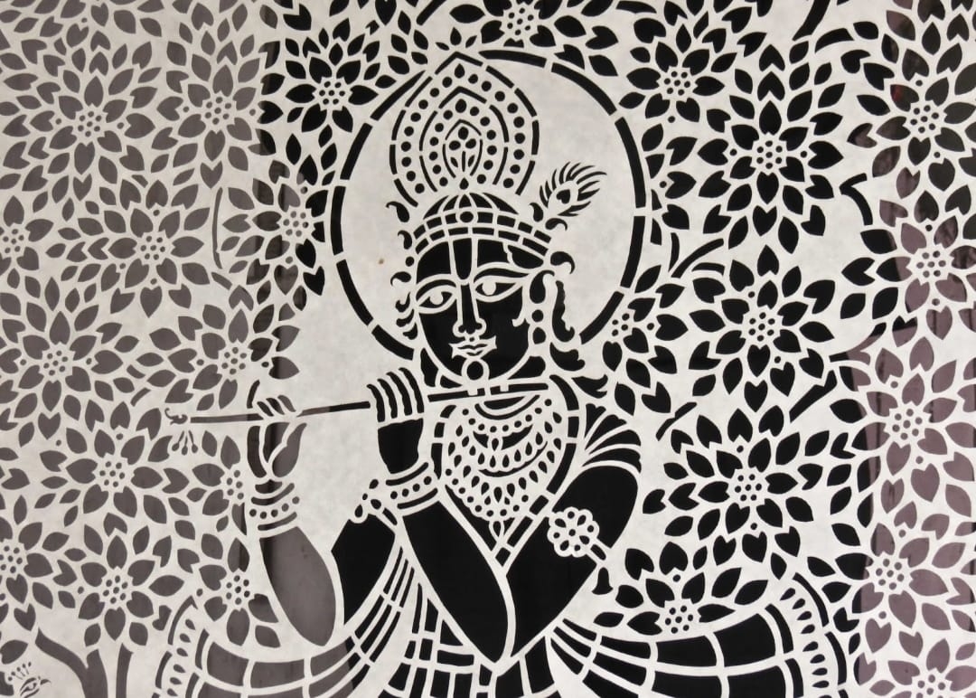 Paper Cutting Artist